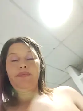 Paola-Lond's cam snapshot