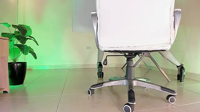 ArchieCollins live sex cam