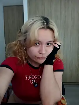 littlec4ke's cam snapshot