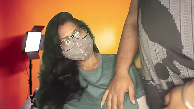 Hansika190's cam snapshot