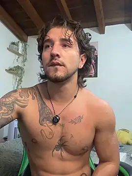 Valentino_Xander live sex cam