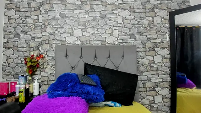 your_angel7's cam snapshot