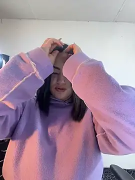 emily_acorn's cam snapshot