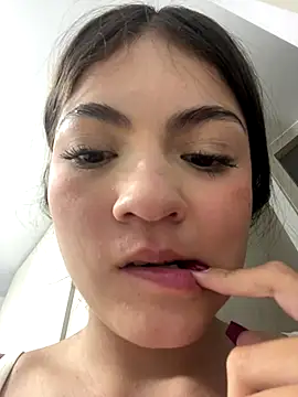 miiasoffia__'s cam snapshot