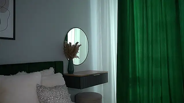 PiquingOgalala live sex cam