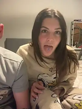 YoungCouple2007 live sex cam