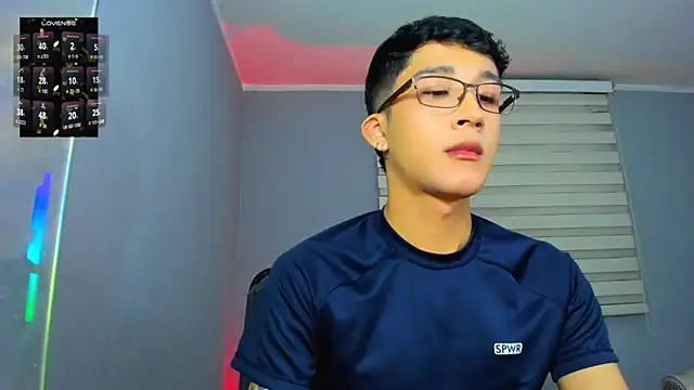 tom_Howard live sex cam