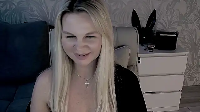 EvaRelusionJ live sex cam