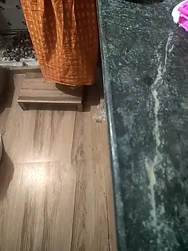 COUPLLE_VILLAGE live sex cam