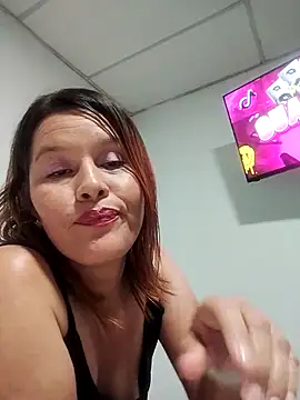 Paola-Lond's cam snapshot