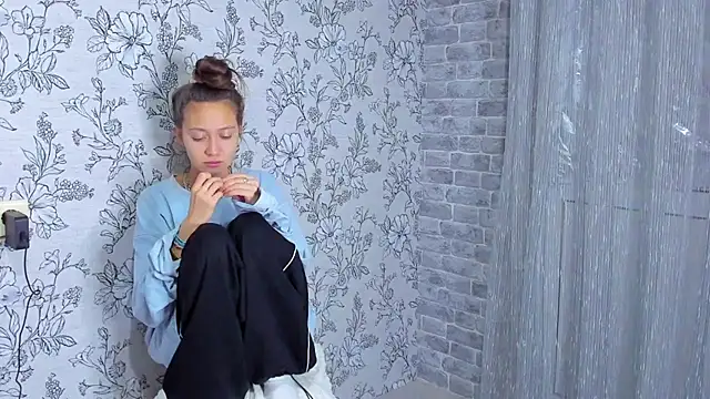 EllaSky_xoxo live sex cam