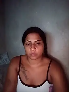 Giselabrunette25 live sex cam