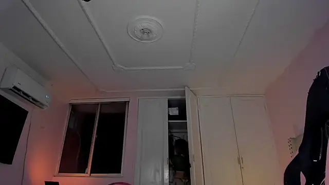 SweetJennaa live sex cam