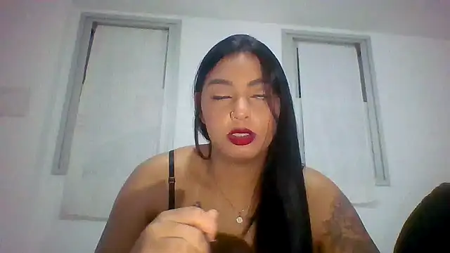 Nandinha777 live sex cam