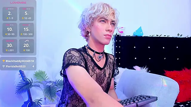 Cooperrosscute233 live sex cam