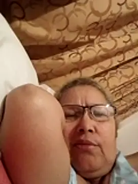 Cessi50 live sex cam