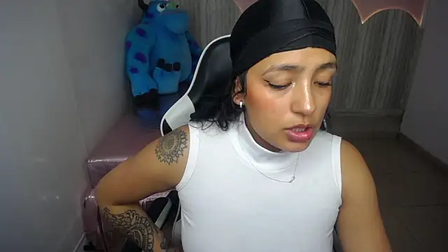 tamara_brown_t live sex cam