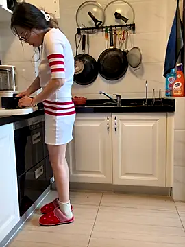 chick-888 live sex cam