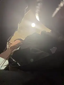 DaylaOficial live sex cam