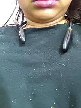 Ananya_34 live sex cam