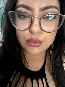 MileyGia live sex cam