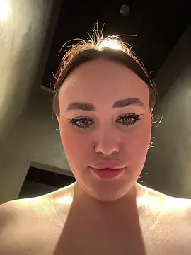 KiraSunshine live sex cam