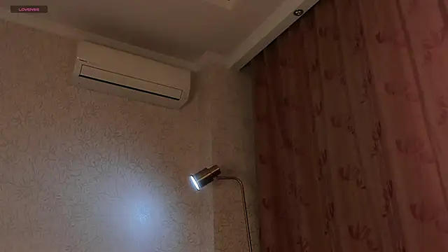 TaiteBayles live sex cam