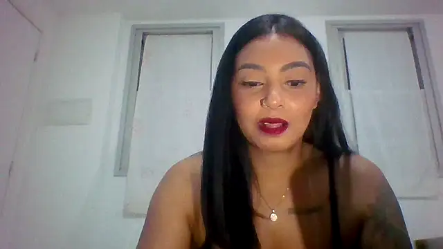 Nandinha777 live sex cam