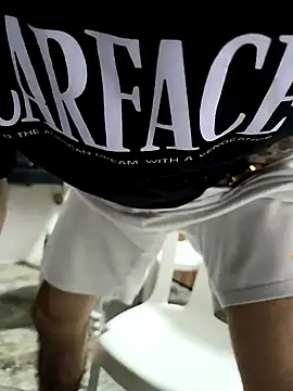 giannis090 live sex cam