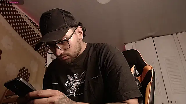 Chrys_harris77 live sex cam
