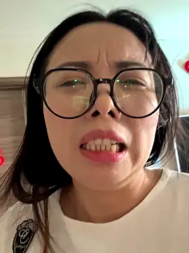 chick-888 live sex cam