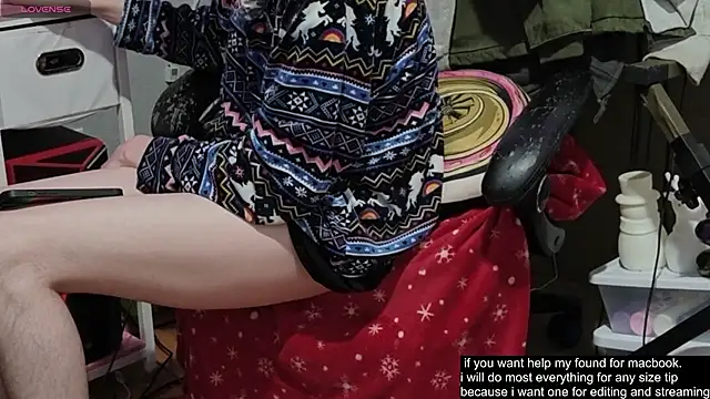 tallnerdyguy live sex cam