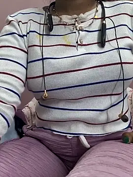 Ananya_34 live sex cam