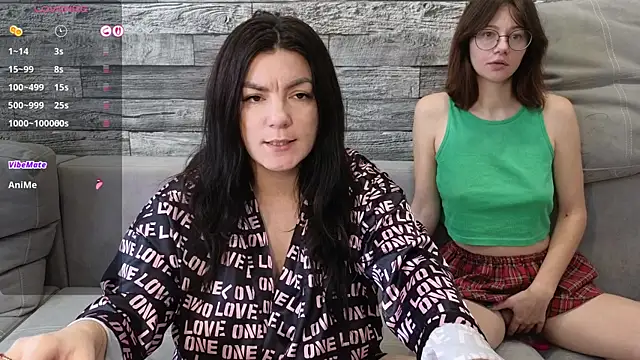 Vika_loves_you live sex cam