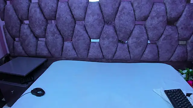 AlaSmith live sex cam