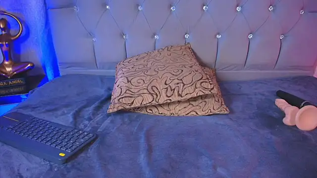 meggan_77 live sex cam