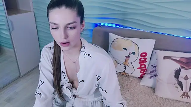 NikaLove- live sex cam