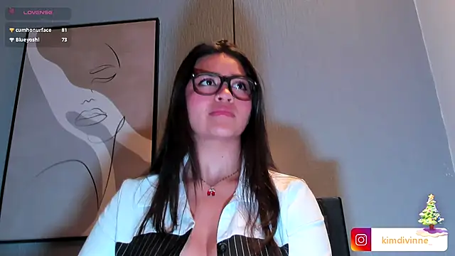 KimDevinne live sex cam