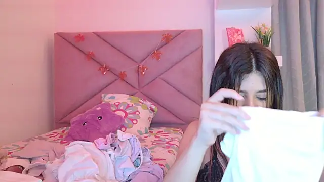 eva_sin18 live sex cam