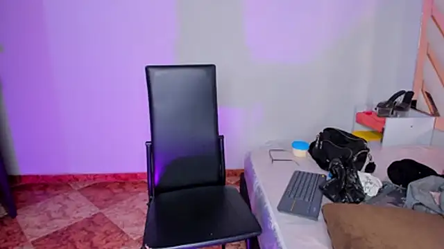 Keyla_Milf live sex cam