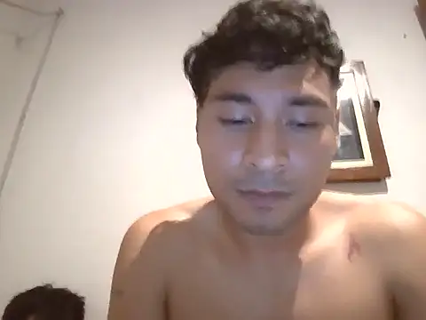 miguelgomher live sex cam