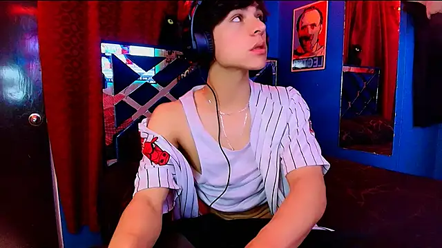 Luke_Howland live sex cam