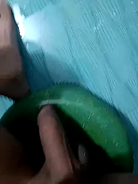 FloweredShallow live sex cam