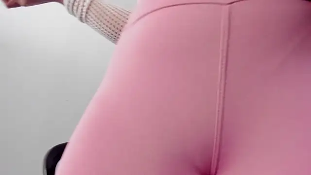 Kylieandjhonny live sex cam