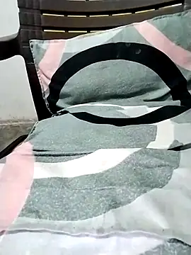 Cute-Naavya live sex cam