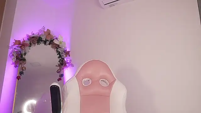 mssburbuja live sex cam