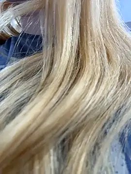 AmmyHot live sex cam