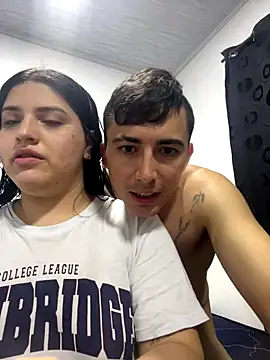 pareja_curiosa19 live sex cam