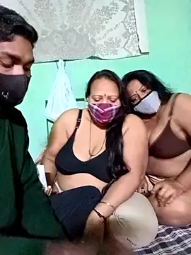 LoveOnStream live sex cam