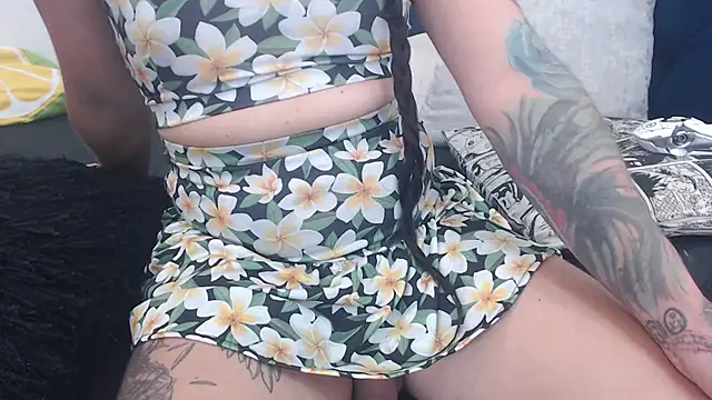 queenofwetqueens live sex cam